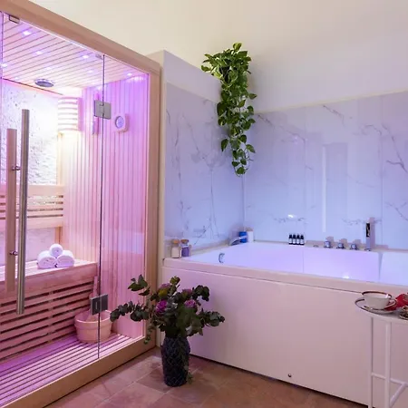 Experience Collection By Romac - Margana Palace Apartament