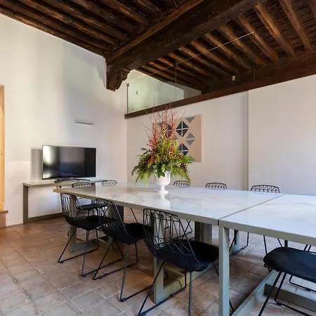 Experience Collection By Romac - Margana Palace Apartment *